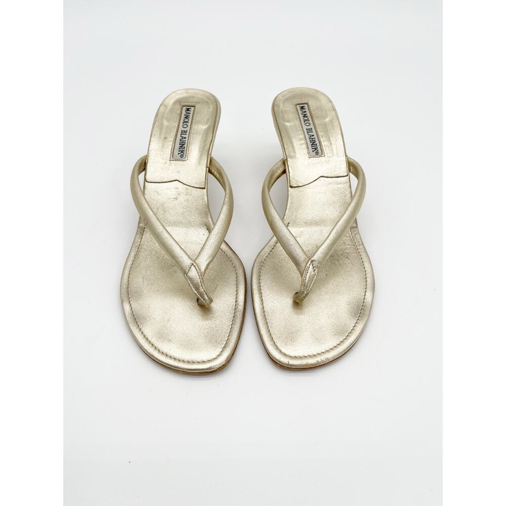 Manolo Blahnik Vintage Paterno Gold Leather Thong Kitten Heel Sandals IT 36.5 - Picture 6 of 12